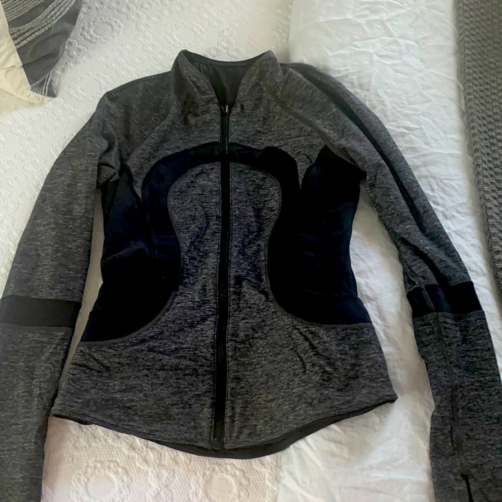 Lululemon zip up black and grey. Reversible!